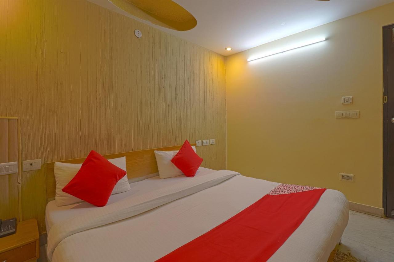 Oyo 834 Shree Balaji Hotel Faridabad Buitenkant foto
