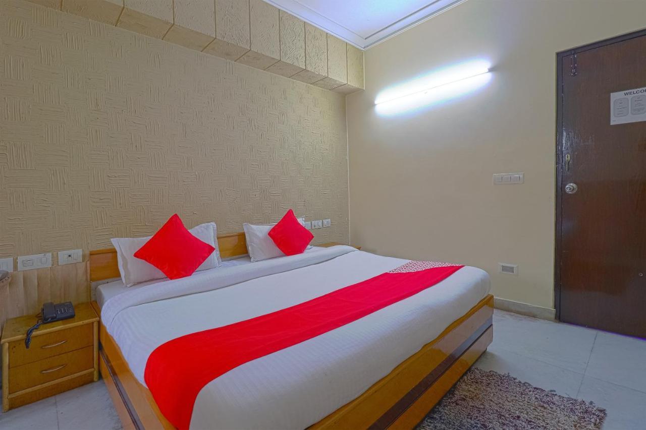 Oyo 834 Shree Balaji Hotel Faridabad Buitenkant foto