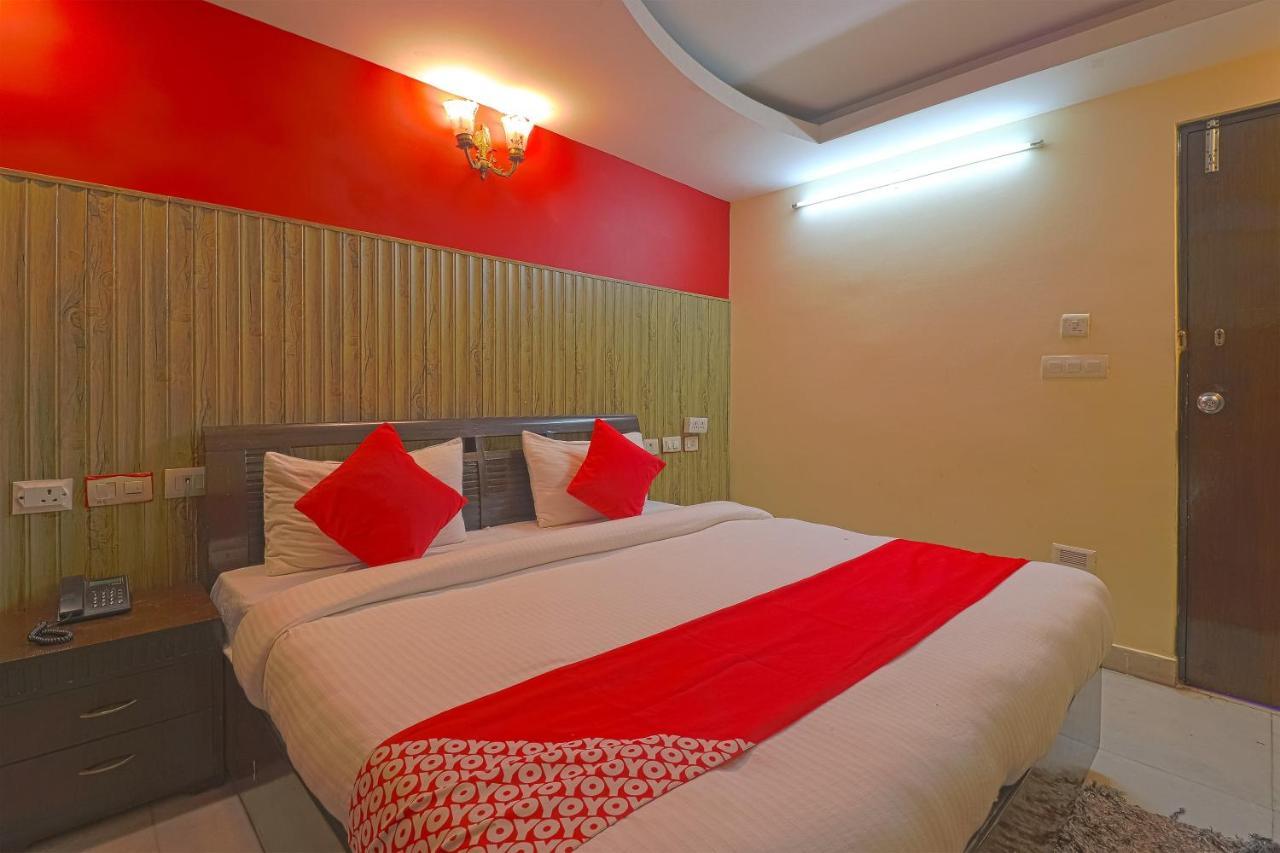 Oyo 834 Shree Balaji Hotel Faridabad Buitenkant foto