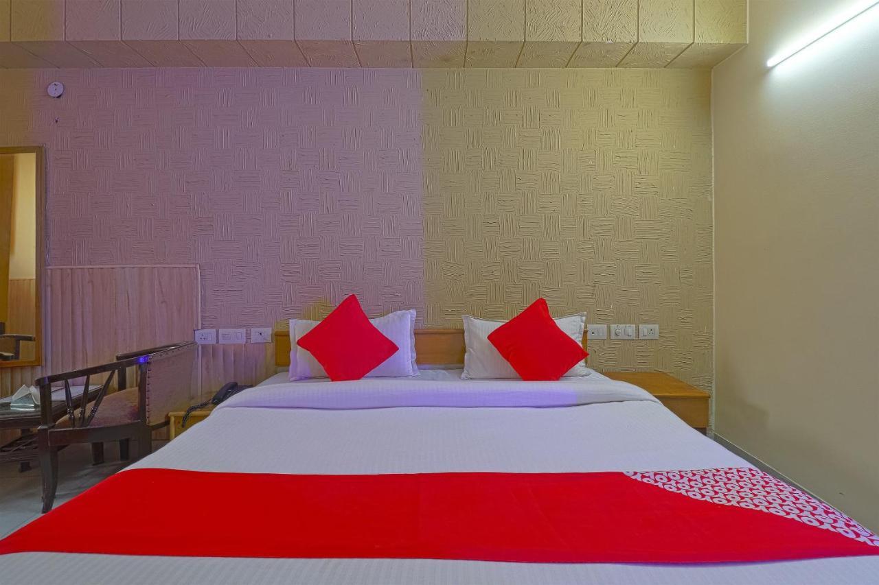 Oyo 834 Shree Balaji Hotel Faridabad Buitenkant foto